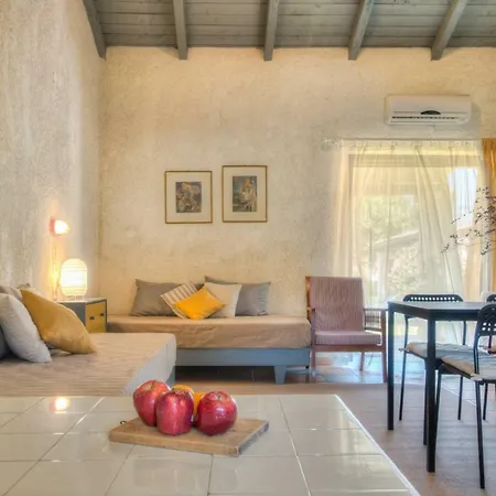 莱夫克斯公寓 * 阿查拉维