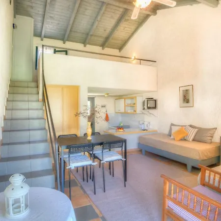Apartment Lefkes *