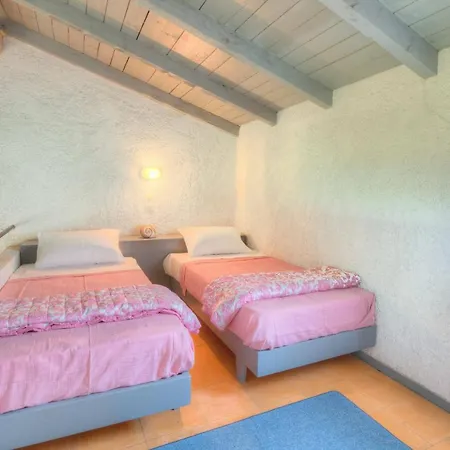 莱夫克斯公寓 公寓 阿查拉维